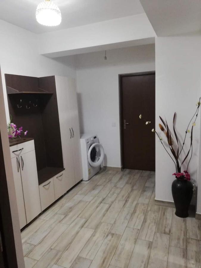 Ella Doo Apartament - 15 Min De Palas Hlincea Eksteriør bilde