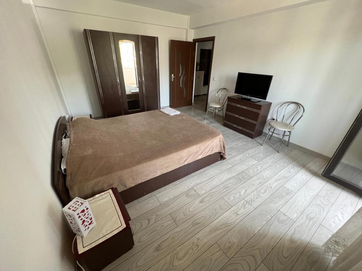 Ella Doo Apartament - 15 Min De Palas Hlincea Eksteriør bilde
